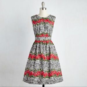 Modcloth emily & fin too much fun in roses dress